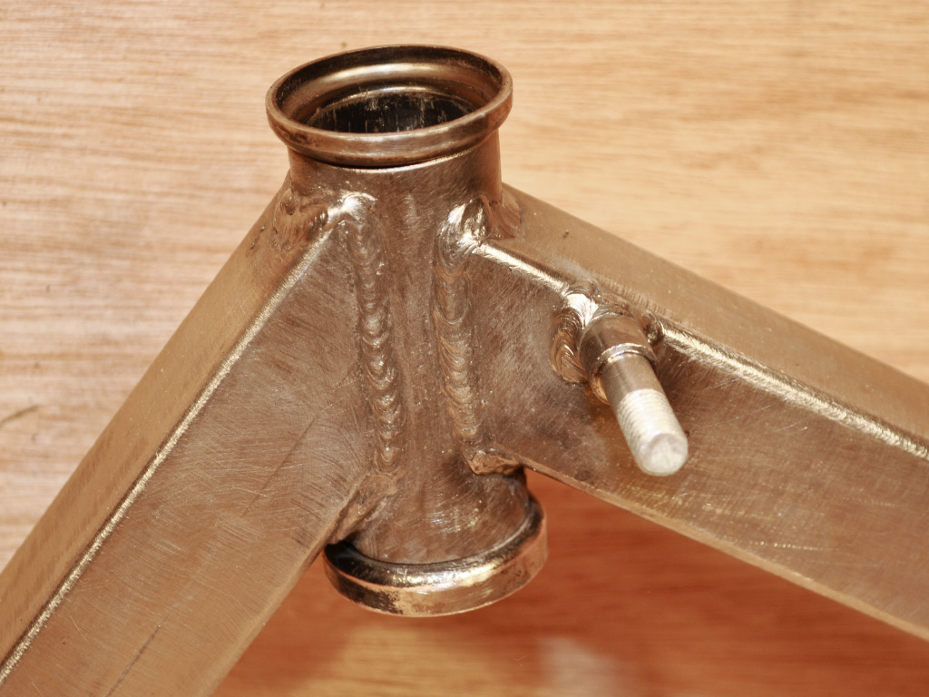 TomaHawk LowRacer - welded head tube